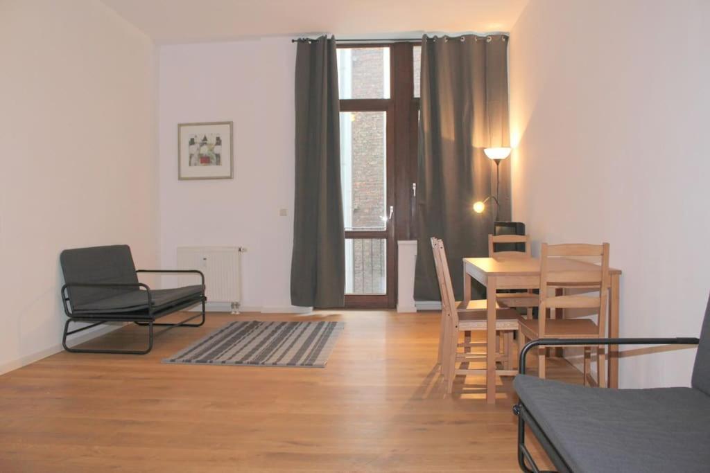 Mainhatten Apartment Frankfurt am Main Ruang foto